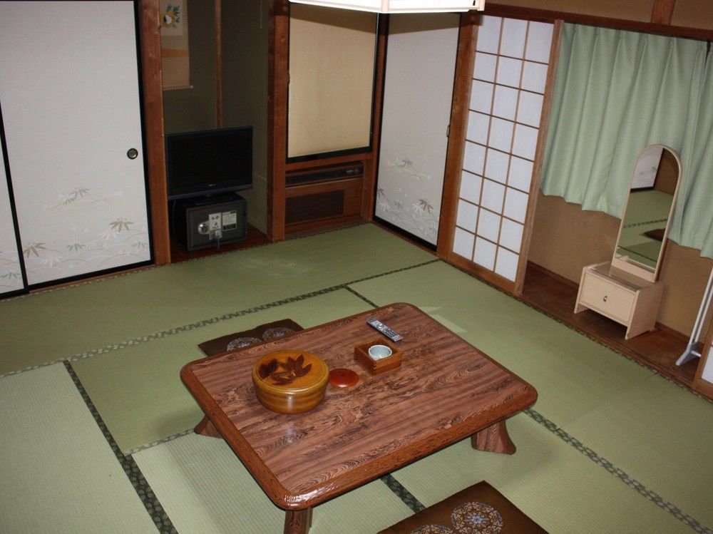 Ryokan Murayama Takayama  Exterior photo